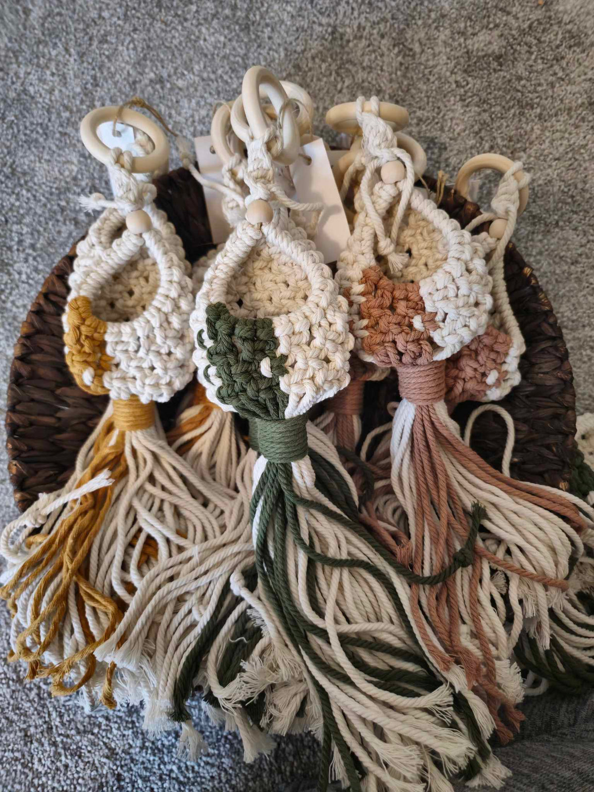 Macrame Air Plant Hanging Pod